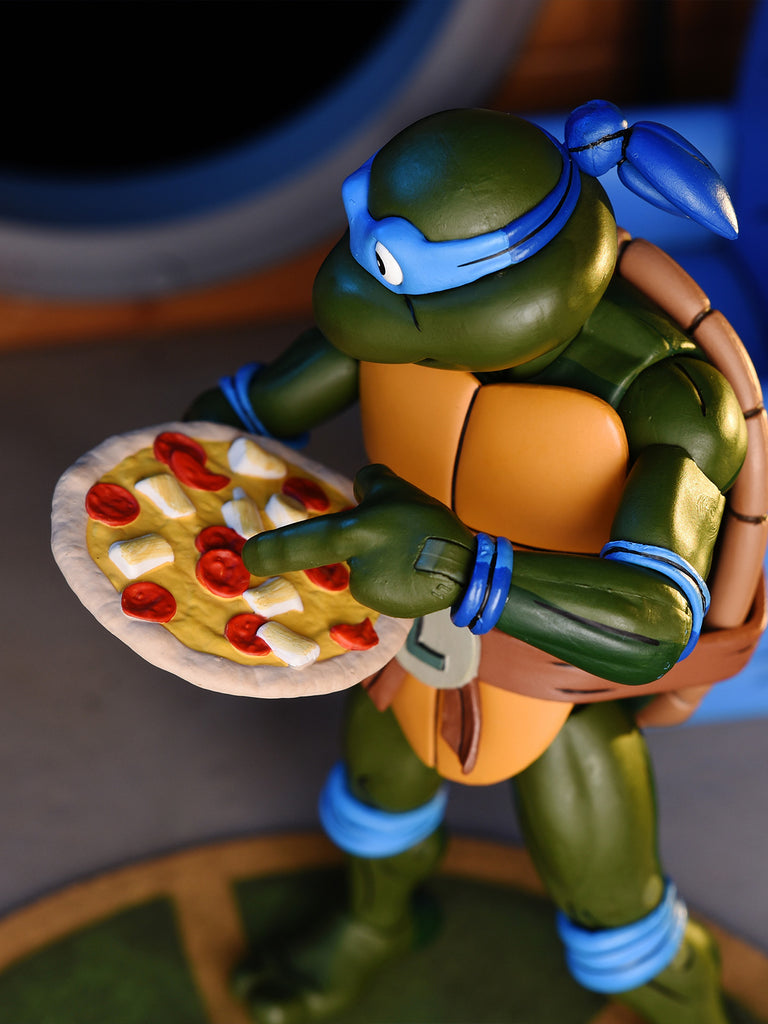 TMNT - ULTIMATE Cartoon LEONARDO (Pizza Club VHS) 7″ SCALE ACTION FIGURE