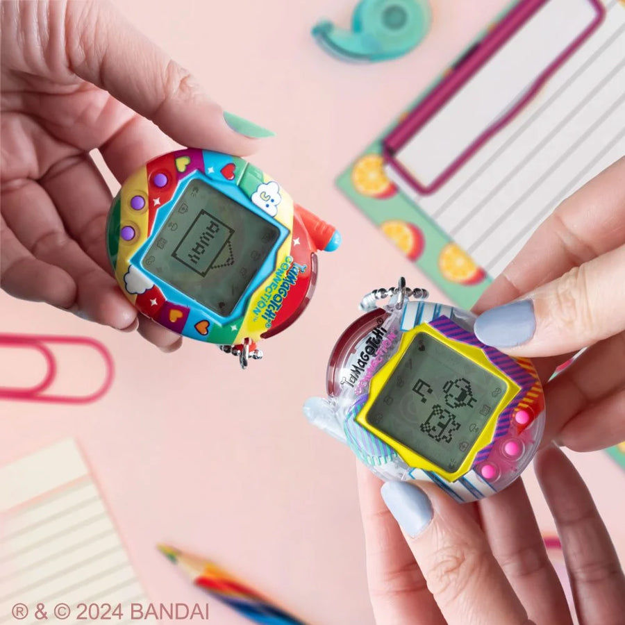 Tamagotchi Connection Bandai - Clear Retro