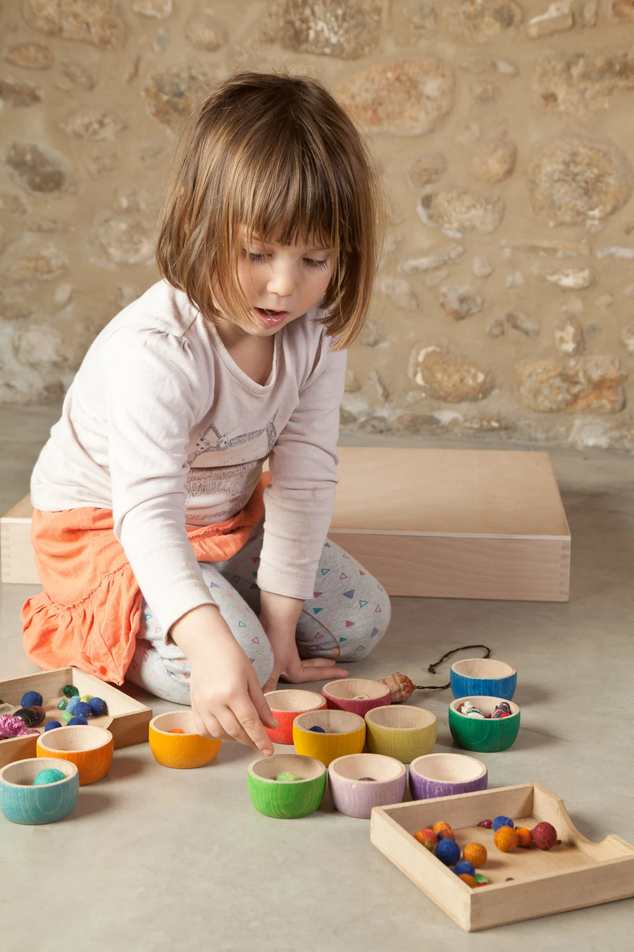Grapat 12 Rainbow Coloured Bowls - Wooden Toys