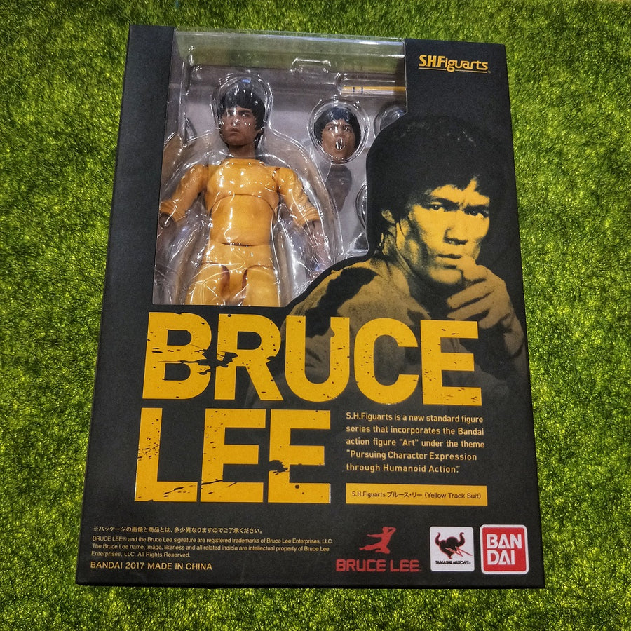 Bruce Lee Figure in Yellow Track Suit - Bandai SHFiguarts (2017)