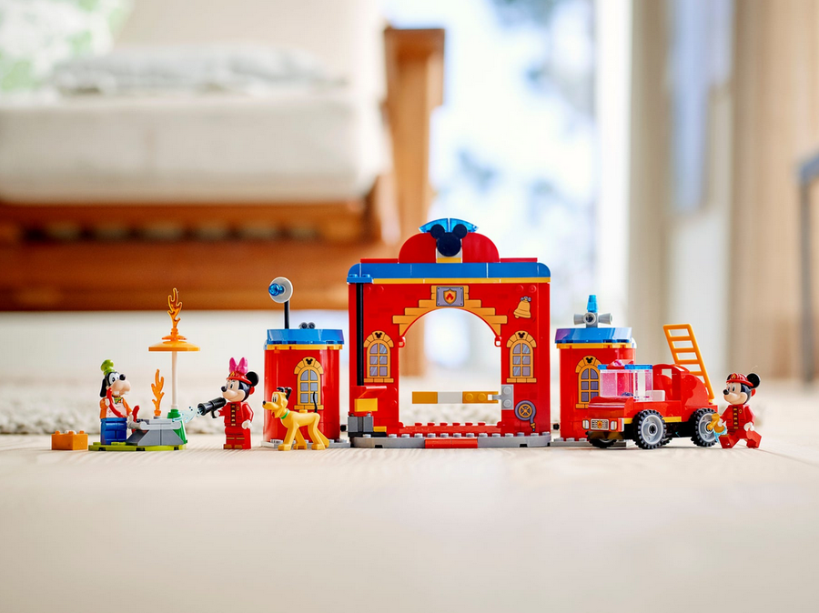 Lego - 10776 Disney Mickey & Friends Fire Truck & Station